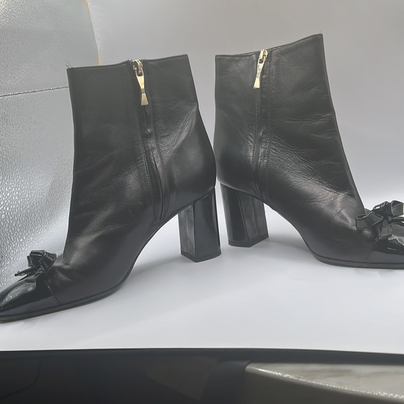 Kate Spade Odelia Black/Nappa & Blk Patent Boot Sz 6.5 made in Italy Preloved - Picture 4 of 5